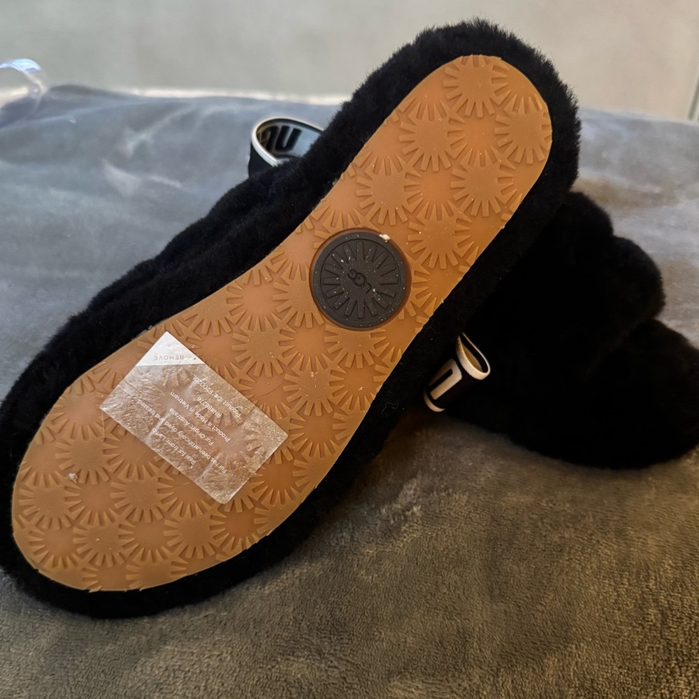 UGG Black Cozy Plush Slippers - Picture 6 of 6